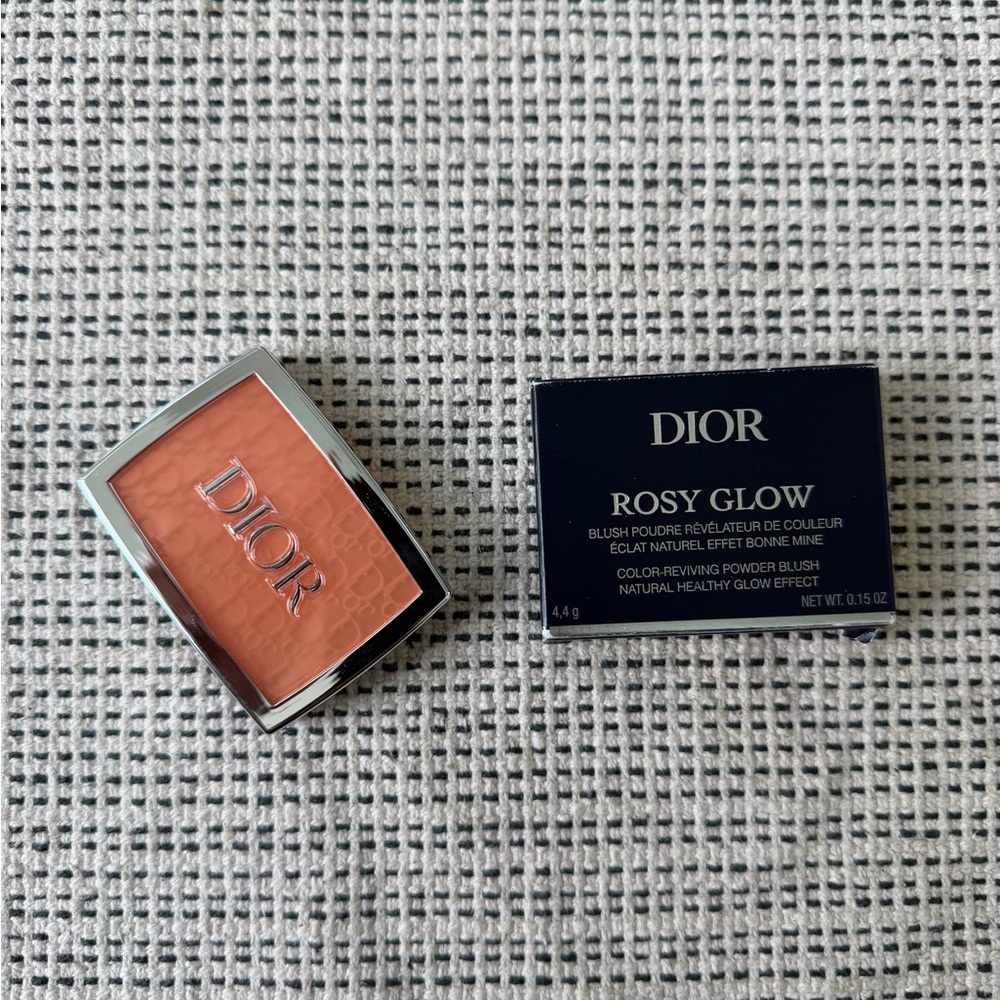Dior Rosy Glow Powder Blush Coral 004